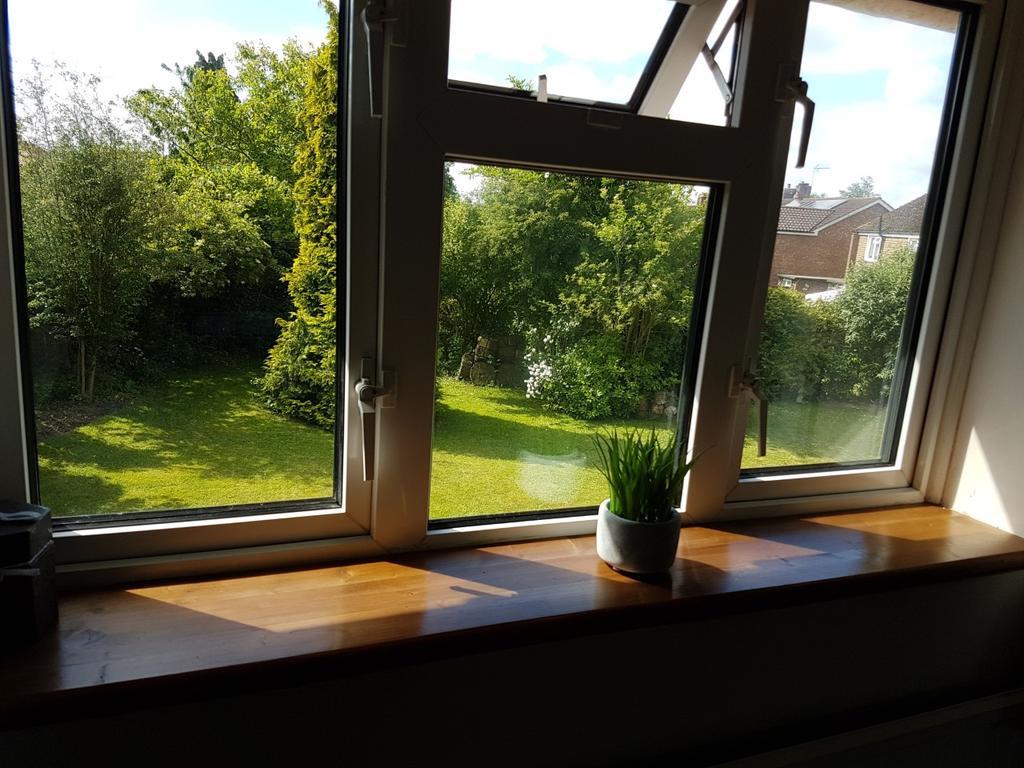 Chimneys B&B Holbrook  Экстерьер фото